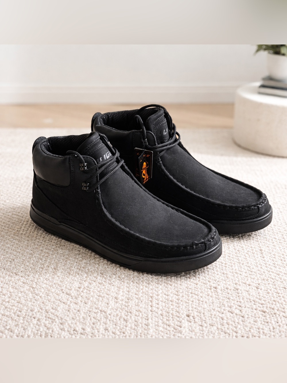 Men's Lugz  Black Casual Ankle Shoes - Sleek Everyday Comfort New with Tags